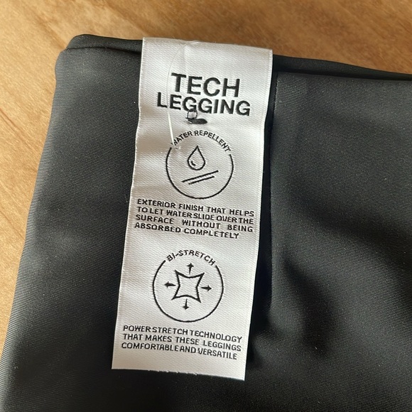 NWT Zara Water Repellent Tech Bike Shorts XS Black - Picture 7 of 9